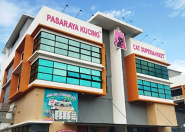 One of the stores that sells powercat cat food name : Cat Supermarket