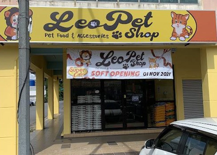 One of the stores that sells powercat cat food name : Leo Pet Shop